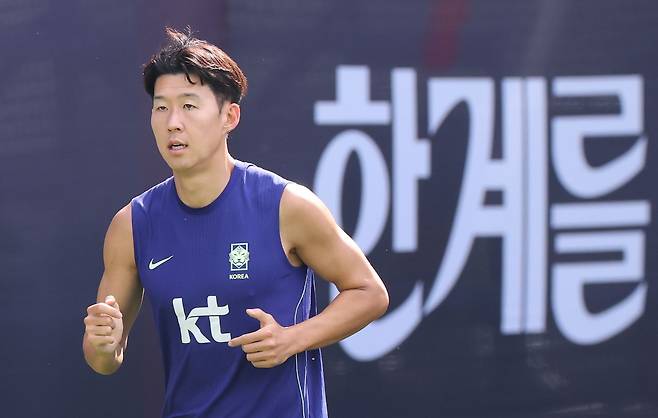 북중미 월드컵 결과에 대해 팬들에게 사과한 손흥민. 연합뉴스