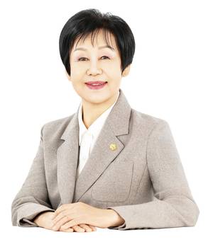 임채숙 제10대 함양군의회 전반기 의장 /함양군의회