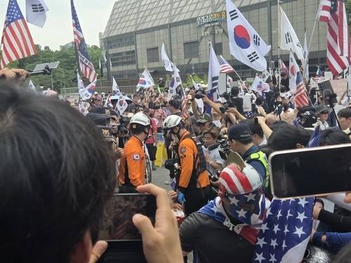 ▲ 국조특위 현장조사 앞두고 시위 현장 아수라장. 연합뉴스