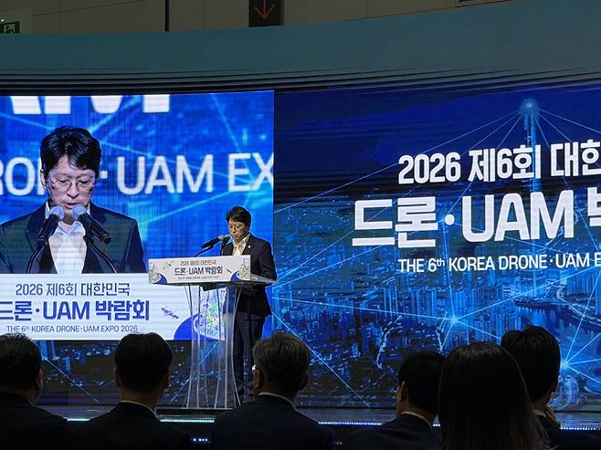 홍지선 국토교통부 2차관이 15일 오후 인천 송도컨벤시아에서 열린 ‘2026 대한민국 드론·UAM 박람회’에 참석했다.(조유정 기자 youjung@)