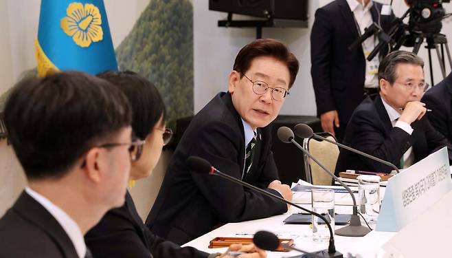 이재명 대통령이 16일 청와대에서 국민과 함께하는 두 번째 업무보고에서 발언하고 있다. 2026.07.16 청와대사진기자단