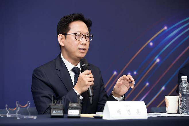 배경훈 부총리 겸 과학기술정보통신부 장관이 20일 세종시 과기정통부 청사에서 열린 기자간담회에서 발언하고 있다. 과기정통부 제공
