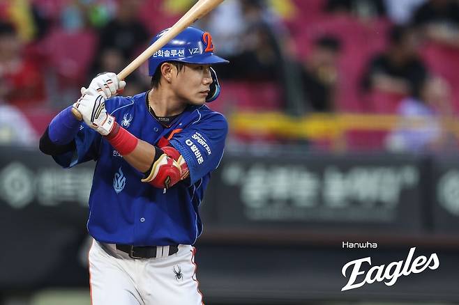 한화 심우준이 22일 광주 KIA전에서 타격하고 있다. 한화 이글스 제공