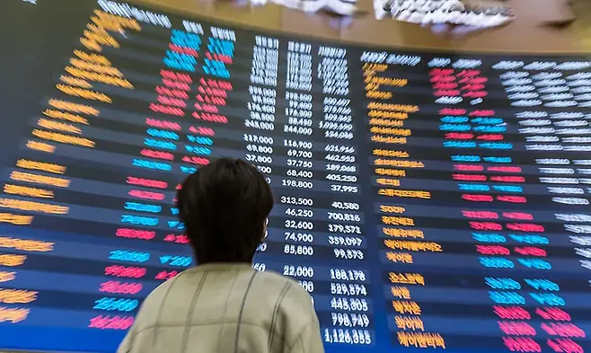 금융위원회와 한국거래소가 11월부터 저PBR 기업 명단을 공표한다. 사진=최준필 기자