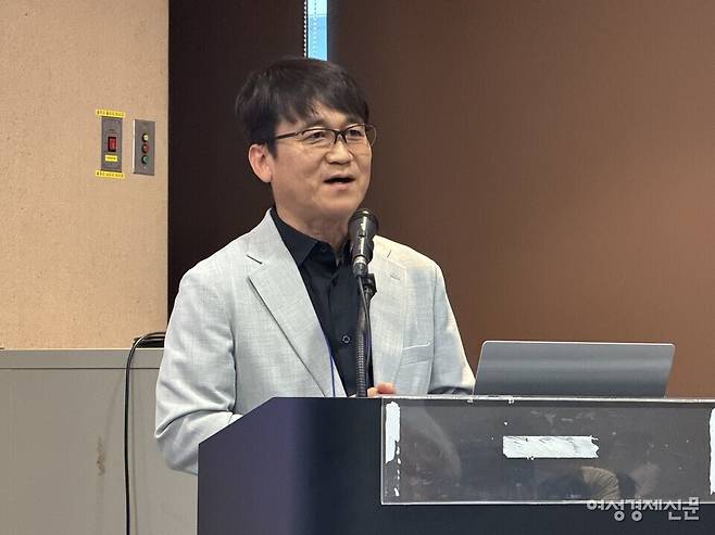 정경민 여성경제신문 대표는 "돌봄시설도 단순히 시니어가 머무는 곳이 아니라 건강 상태를 지속적으로 관리하는 헬스케어 공간으로 전환해야 한다"고 말했다. /김현우 기자