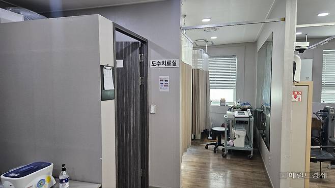 지난 30일 오전 11시께 서울 중구 황학동의 한 병원 도수치료실의 모습. 이우중 수습기자
