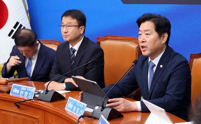황명선 더불어민주당 최고위원이 3일 국회에서 열린 최고위원회의에서 발언하고 있다. 연합뉴스