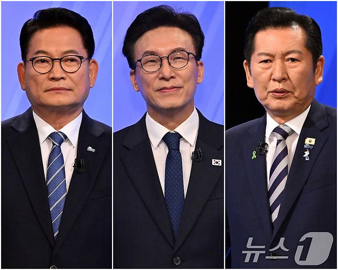 더불어민주당 송영길(왼쪽부터), 김민석, 정청래 당대표 후보가 5일 서울 여의도 KBS에서 열린 2차 TV토론회를 준비하고 있다. 2026.8.5 ⓒ 뉴스1 국회사진기자단