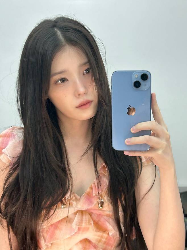 아이유 SNS