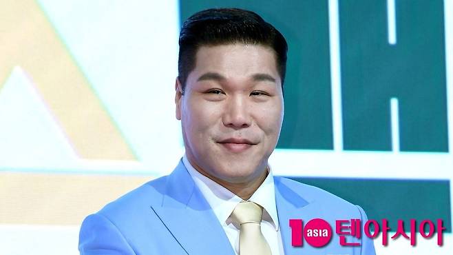 서장훈이 다보빌딩을 매물로 내놨다. / 사진=텐아시아DB