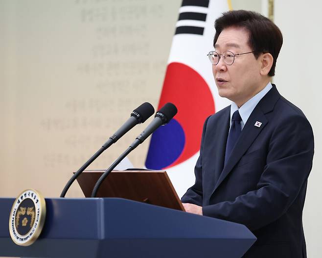 이재명 대통령이 지난 7일 청와대 영빈관에서 열린 진실화해위 3기 출범 계기 국가폭력 피해자 위로 오찬에서 인사말을 하고 있다. ⓒ연합뉴스