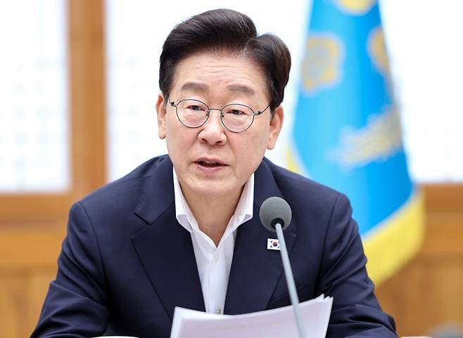 이재명 대통령이 10일 청와대에서 열린 메가프로젝트 민관합동 제2차 점검회의에서 발언하고 있다./연합뉴스
