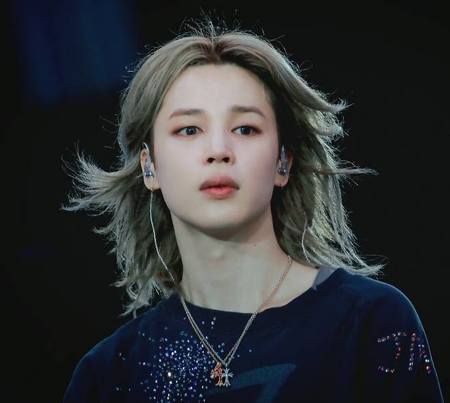 '보스턴 콘서트 장악' BTS 지민, 美 언론·팬심 사로잡으며 글로벌 아이콘 등극