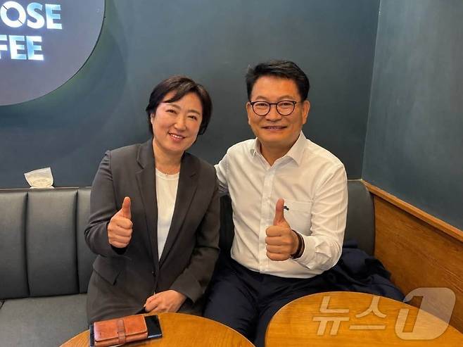 송영길 더불어민주당 당대표 후보와 신수정 전남광주 북구청장.(송영길 SNS. 재배포 및 DB 금지) 2026.8.11 ⓒ 뉴스1