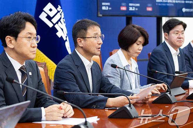 한병도 더불어민주당 당대표 직무대행 겸 원내대표가 13일 서울 여의도 국회에서 열린 정책조정회의에서 모두 발언을 하고 있다. 2026.8.13 ⓒ 뉴스1 유승관 기자