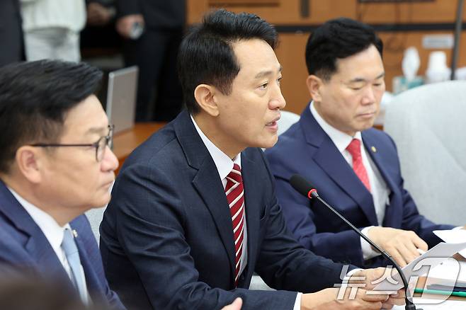 오세훈 서울시장이 14일 오전 서울 여의도 국회에서 열린 국민의힘 원내대책회의에서 발언을 하고 있다. 2026.8.14 ⓒ 뉴스1 황기선 기자