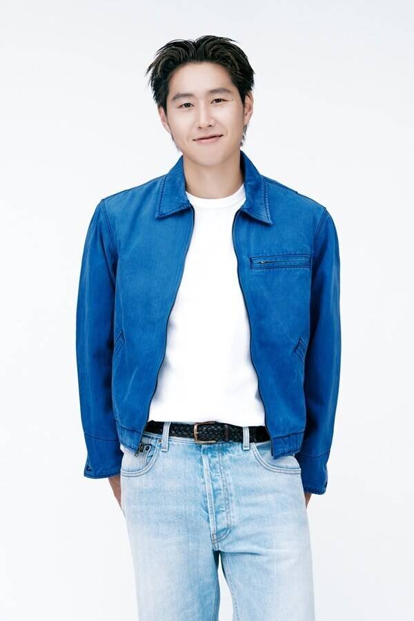 ▲ 올여름 아틀레티코 마드리드에 새 둥지를 튼 이강인이 더블랙레이블과 매니지먼트 계약을 체결했다. ⓒ '더블랙레이블' SNS