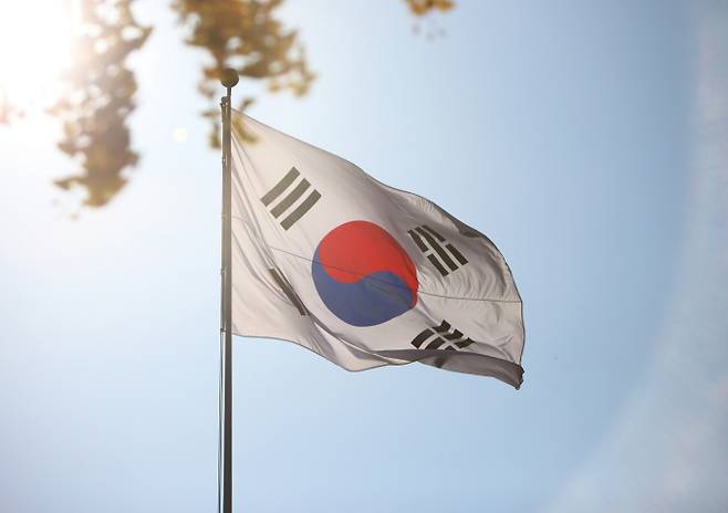 광복절 태극기 게양법…다는 법·시간 정리 ©행정안전부