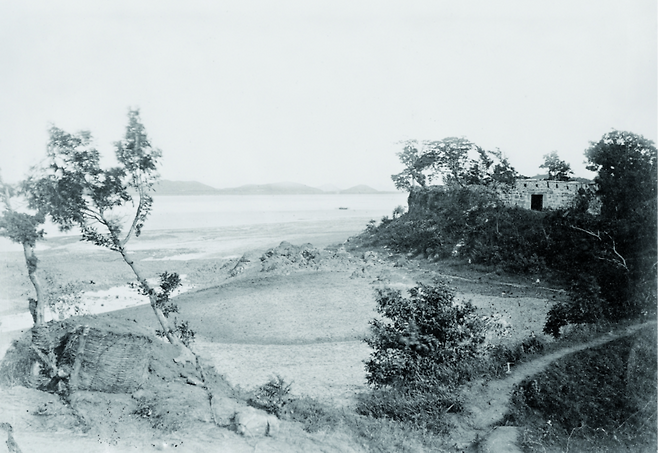 1871년 포격을 받기 전 초지돈대 전경. /강화역사문화연구소 제공