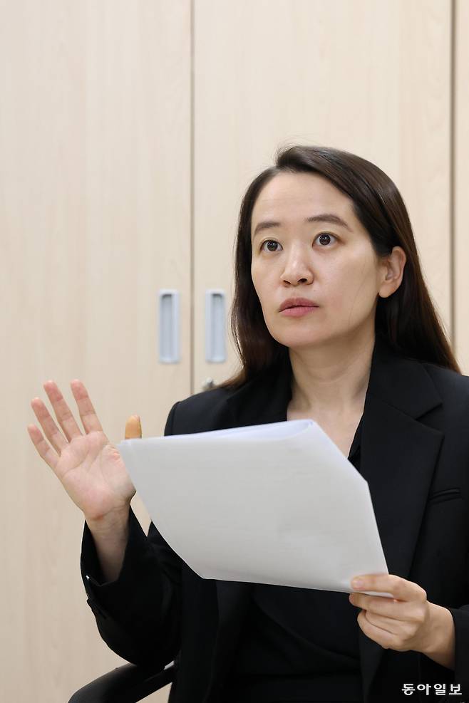 지난달 31일 김서영 검사가 서울 서초구 서울중앙지검 별관 사무실에서 의료용 마약 수사에 대해 설명하고 있다. 김재명 기자 base@donga.com