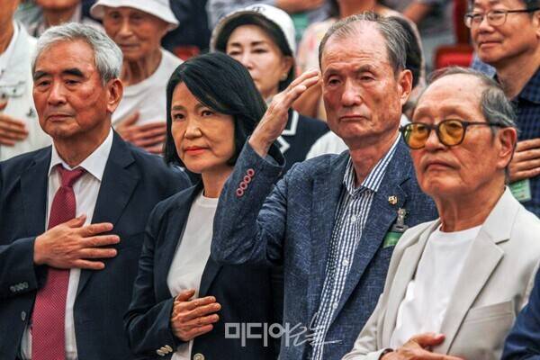 ▲이진숙 국민의힘 의원과 새역사국민운동은 8월13일 서울 영등포구 국회도서관 대강당에서 '5·18민주화운동의 재조명, 국회공개포럼'을 개최했다. 사진=윤수현 기자