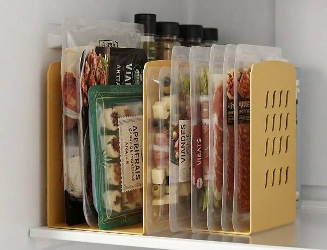 냉장고 속 음식은 세로로 보기 쉽게 보관하는 것이 좋다. 강민영
