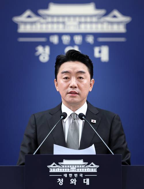 강훈식 비서실장이 30일 청와대 춘추관에서 인사 관련 브리핑을 하고 있다. 2026.8.30 /연합뉴스