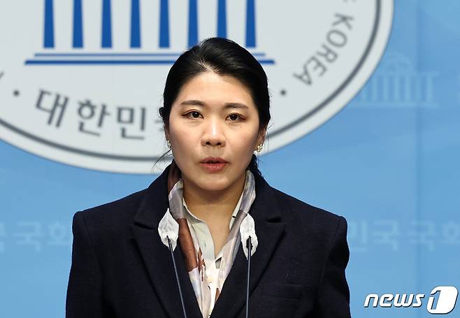 신현영 더불어민주당 대변인. 2024.2.26 ⓒ 뉴스1 구윤성 기자