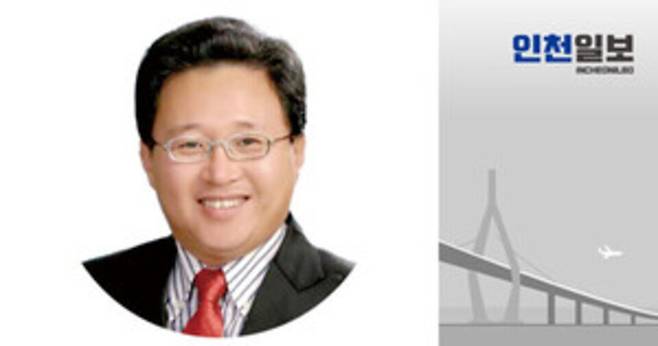 이문웅 작가·정치칼럼니스트