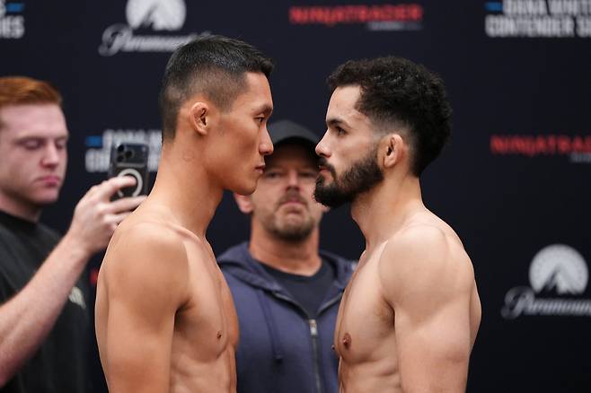 권원일(왼쪽)과 아폴로 고메즈. 사진=UFC