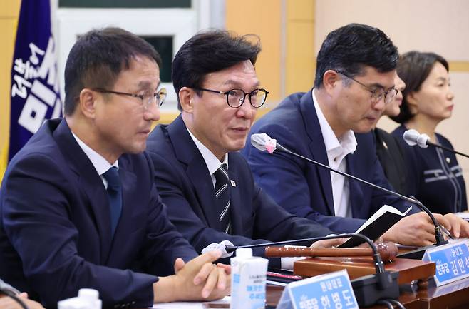 김민석 더불어민주당 대표가 9일 전북도청에서 열린 현장 최고위원회의에서 발언하고 있다. (사진=연합뉴스)