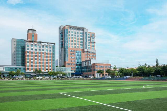 경기과학기술대학교 전경.