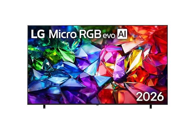LG전자가 인도네시아에서 선보인 100인치 'LG MRGB evo AI MRGB96 4K 스마트TV'. LG전자 인도네시아 제공