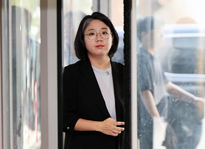 용혜인 성평등가족부 장관 후보자가 11일 오전 서울 서대문구 한국청소년활동진흥원에 마련된 인사청문회 준비 사무실로 출근하고 있다. 2026.9.11/뉴스1