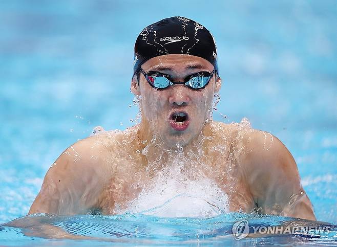 역영하는 한국 김민석 (도쿄=연합뉴스) 윤동진 기자 = 20일 도쿄 아쿠아틱스 센터에서 열린 2026 아이치·나고야 아시안게임 수영 남자 200m 개인 혼영 결승. 한국 김민석이 역영하고 있다. 2026.9.20 mon@yna.co.kr