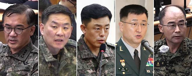 왼쪽부터 여인형 전 방첩사령관, 이진우 전 수방사령관, 문상호 전 국군정보사령관, 박안수 전 육군참모총장(계엄사령관), 곽종근 전 특수전사령관.