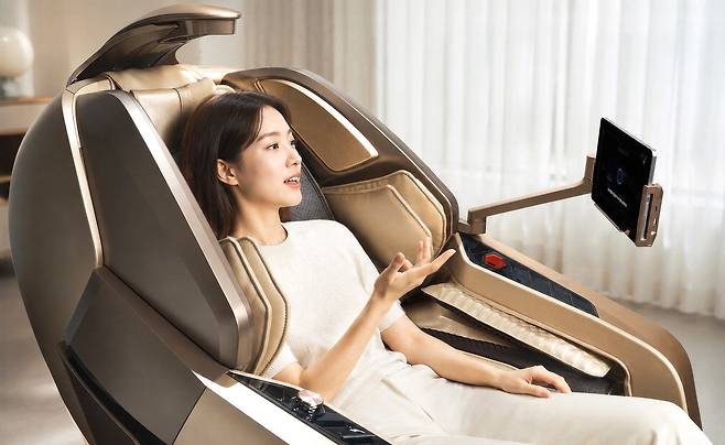 바디프랜드의 생성형 AI를 활용한 헬스케어로봇. 바디프랜드