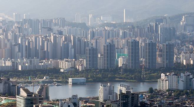강남·서초 일대의 아파트 단지의 모습. 윤창빈 기자