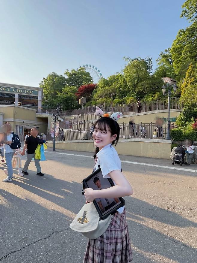 사진 = 이유비 인스타그램