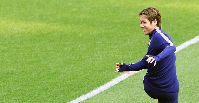 우루과이와 경기를 펼칠 대한민국 축구대표팀 이강인이 27일 서울월드컵경기장에서 훈련을 하고 있다. 뉴시스