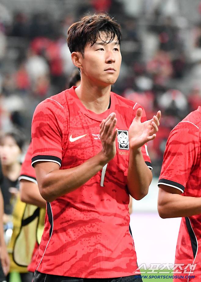 28일 서울월드컵경기장에서 열린 대한민국 축구대표팀과 우루과이의 친선 경기. 4-1로 패한 대한민국 손흥민이 아쉬워하고 있다. 상암=박재만 기자 pjm@sportschosun.com/2026.09.28/