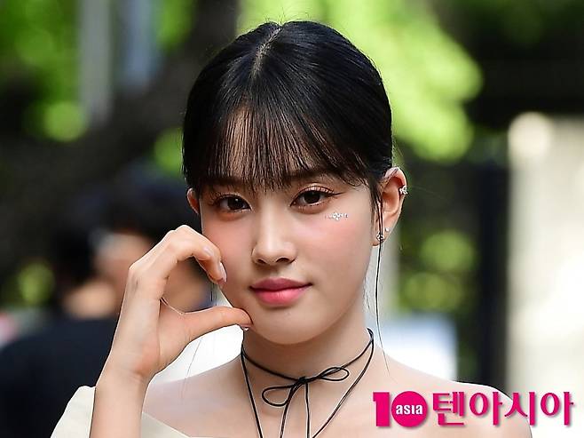 스테이씨 윤(22)이 제주도 부동산 임장에 나선다./사진=텐아시아DB