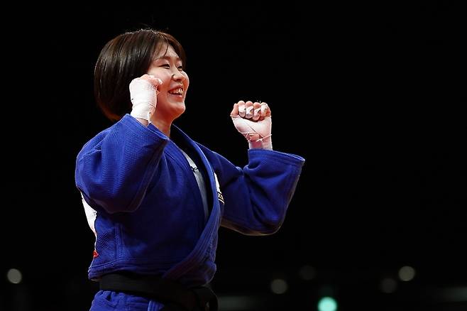 허미미, 여자 -57kg급 '결승 진출' (나고야=연합뉴스) 윤동진 기자 = 1일 일본 나고야 아이치 인터내셔널 아레나에서 열린 2026 아이치·나고야 아시안게임 유도 여자 -57kg급 4강. 한국 허미미가 우즈베키스탄 슈쿠르존 아미노바를 상대로 승리한 후 기뻐하고 있다. 2026.10.1 mon@yna.co.kr
