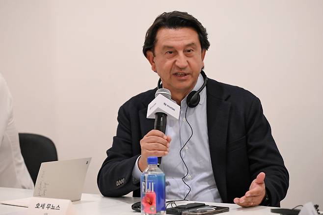 호세 무뇨스 현대차 사장이 1일(현지 시각) 미국 뉴욕에서 '디 올 뉴 투싼' 월드 프리미어 행사를 마친 후 가진 기자 간담회에서 발언하고 있다. /현대차 제공