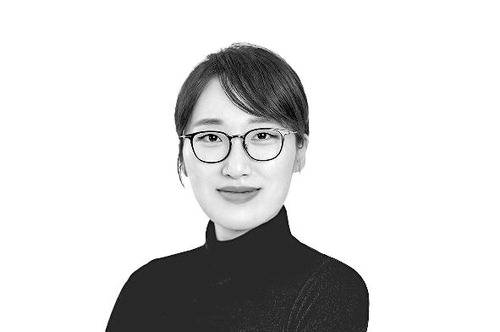 이희주 소설가