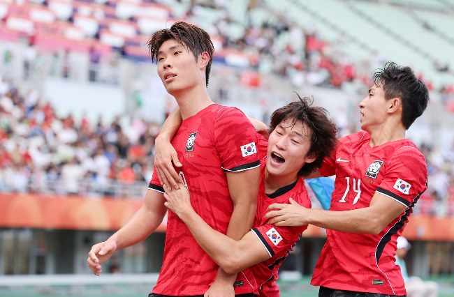 이영준(사진 맨 왼쪽). 사진=연합뉴스 제공
