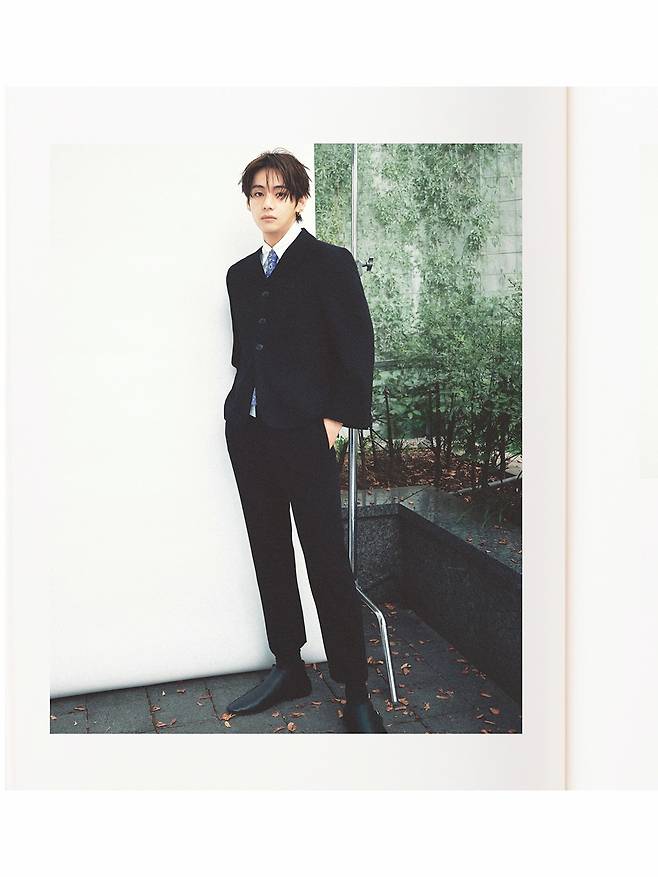/사진=방탄소년단 뷔 SNS
