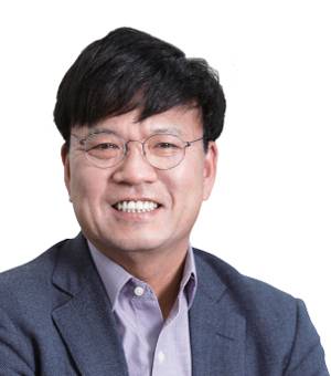 이병태 카이스트 경영대 명예교수 - 서울대 산업공학, 카이스트 경영과학 석사, 미국 텍사스대 경영학 박사, 전 규제합리화 위원회 부위원장