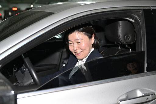 임은정 초대 광주지방중수청장이 2일 오후 전남광주 북구 광주지방중수청 지하주차장에서 첫출근하고 있다. 뉴시스