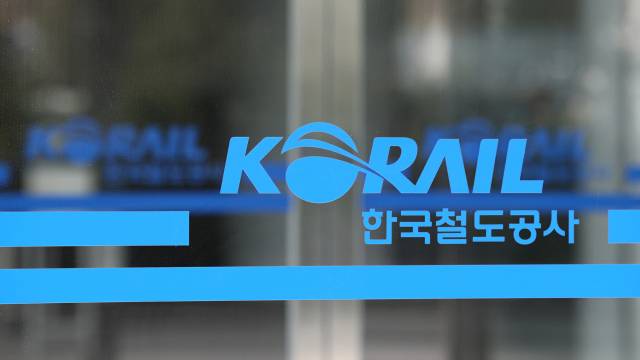 ▲한국철도공사(코레일)가 추석 연휴 기간 기승을 부린 암표 거래와 생성형 인공지능(AI)을 악용한 승차권 위조 행위에 대해 강도 높은 단속에 나섰다 ⓒ코레일
